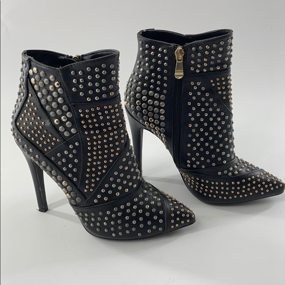 HEELED ANKLE BEADED BOOTS
